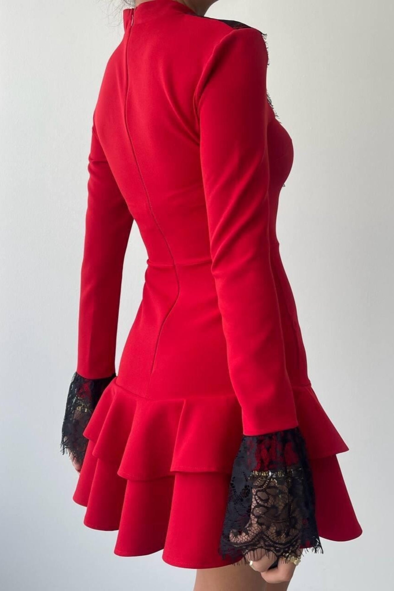 MINIVESTIDO CON DETALLE DE ENCAJE
