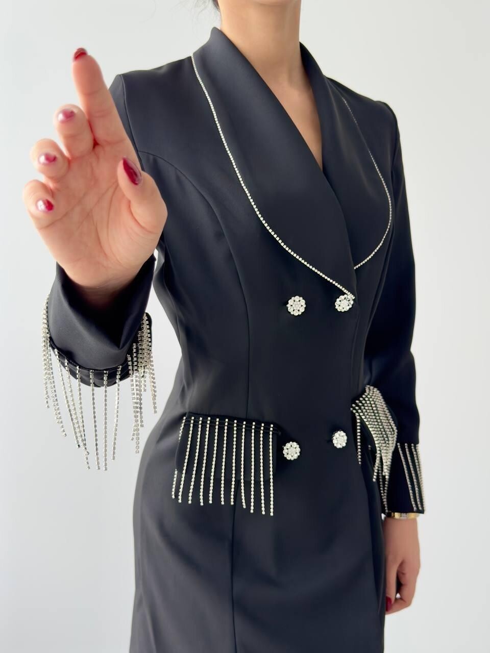 VESTIDO CHAQUETA CON DETALLES DE FLECOS